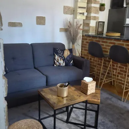 Apartment Coquet A La Campagne Citadine Nimes