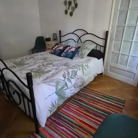 Apartment Coquet A La Campagne Citadine Nimes